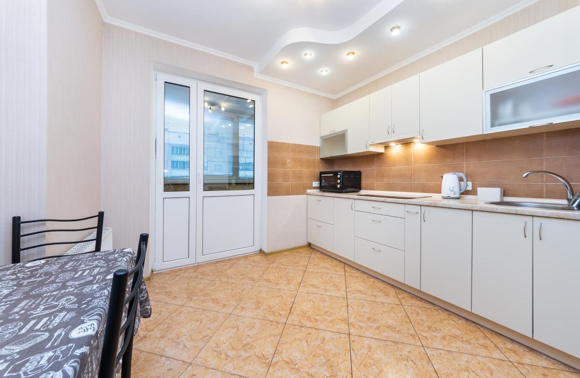 קייב Apartments Near Poznyaki Station מראה חיצוני תמונה